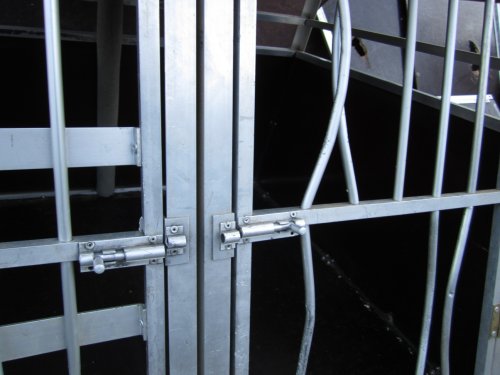 Verbogene Gitterstäbe Verbogene Gitterstäbe